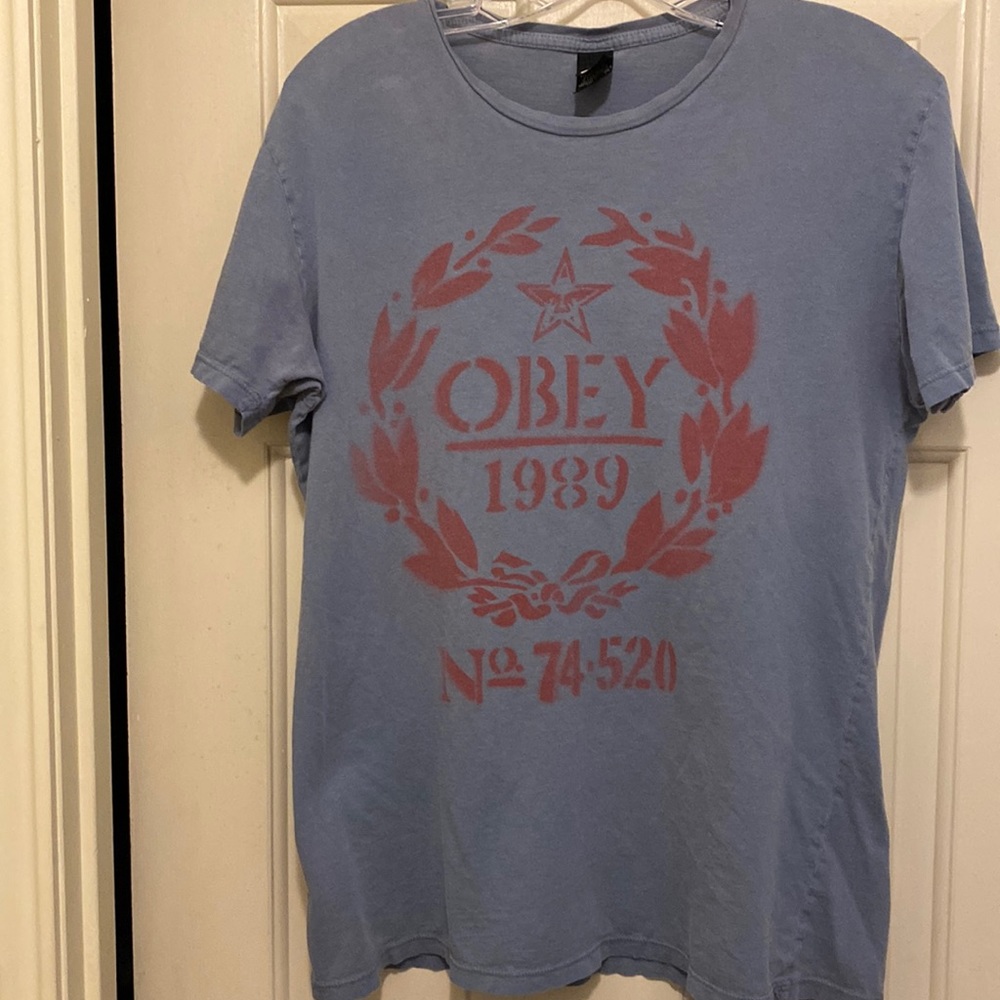Obey size M